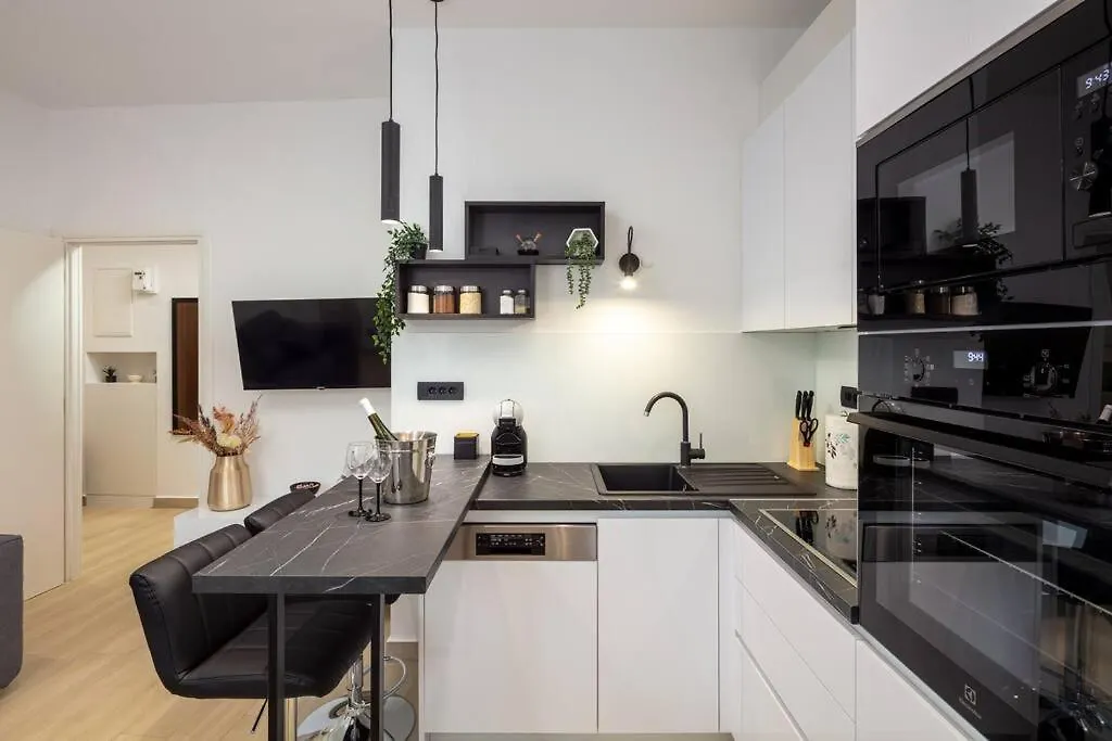 Apartman Drago 4* - 2 Minutes From The Town Centre Split 0*,  Kroatien