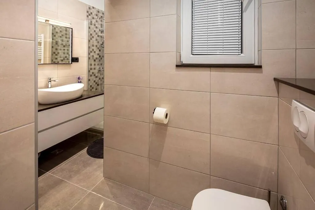 Apartman Drago 4* - 2 Minutes From The Town Centre Split 0*,